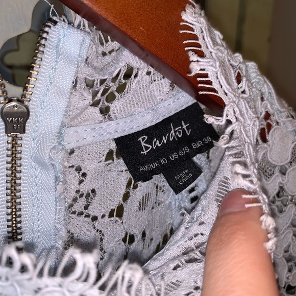 Bardot Fitted Blue Lace Paneled High Neck Cocktail Midi Dress Size Small - Picture 4 of 7